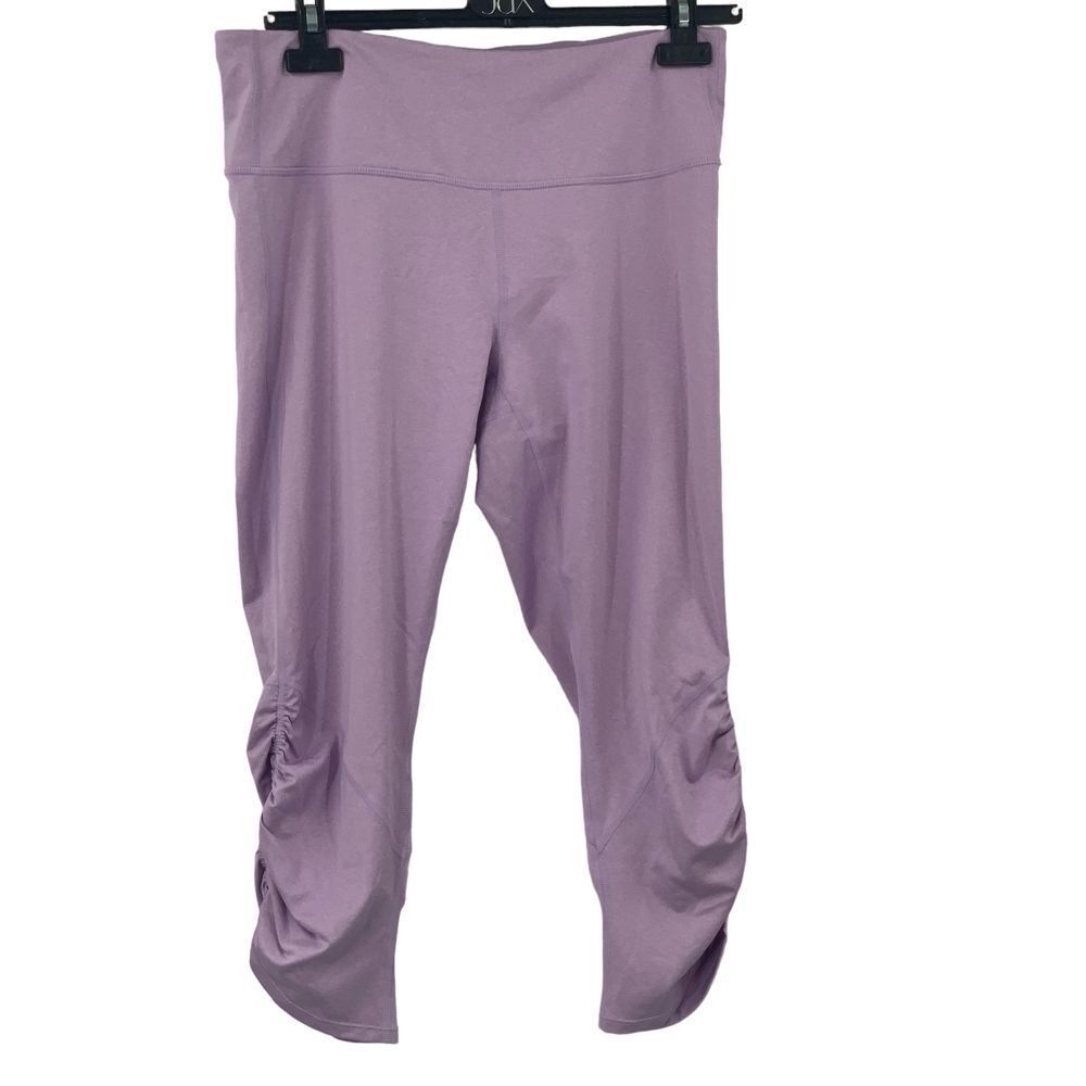 Z by Zella Lavender/Purple Crop Capri Athletic Ruched leggings Women's Sz Large